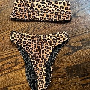 Good American - Reversible Leopard Bikini